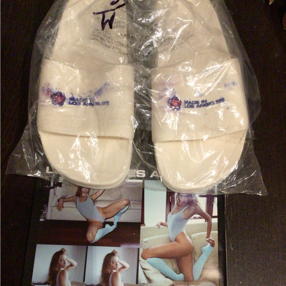 NEW! Los Angeles Apparel rare White Logo Slide Sandals